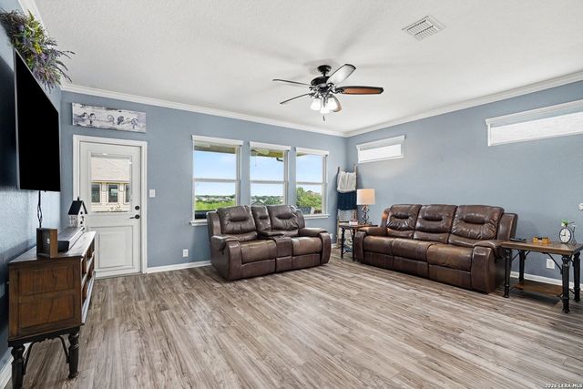 2906 Sawmill Ln, New Braunfels, TX 78130
