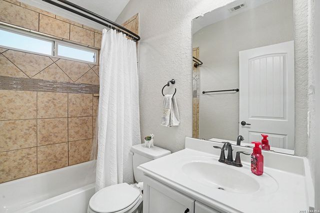 2906 Sawmill Ln, New Braunfels, TX 78130