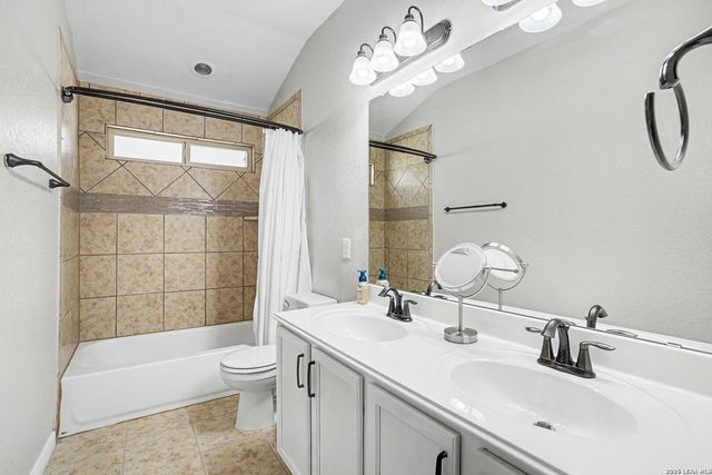 2906 Sawmill Ln, New Braunfels, TX 78130