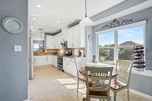 2906 Sawmill Ln, New Braunfels, TX 78130