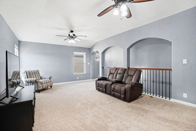 2906 Sawmill Ln, New Braunfels, TX 78130