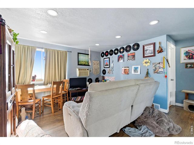 901-903 W Kelly Drive, Loveland, CO 80537