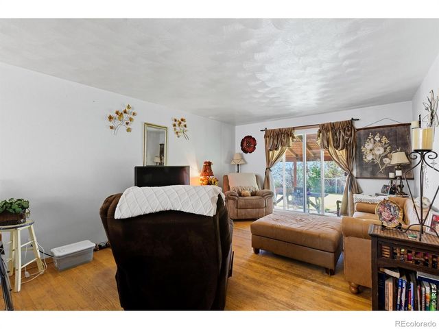 901-903 W Kelly Drive, Loveland, CO 80537