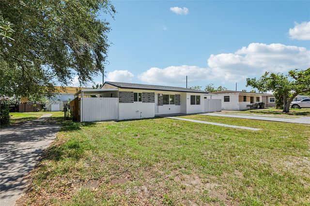 6214 Fletcher St, Hollywood, FL 33023