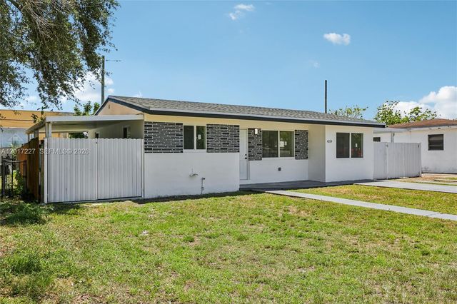6214 Fletcher St, Hollywood, FL 33023