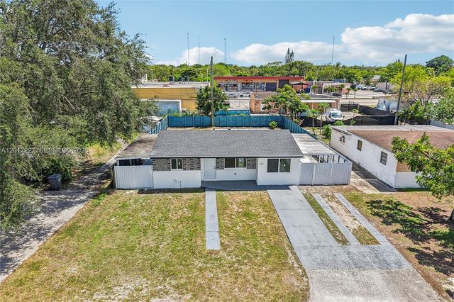 6214 Fletcher St, Hollywood, FL 33023