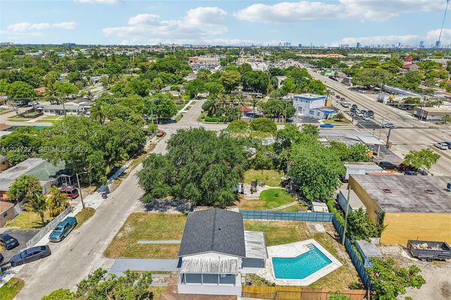 6214 Fletcher St, Hollywood, FL 33023