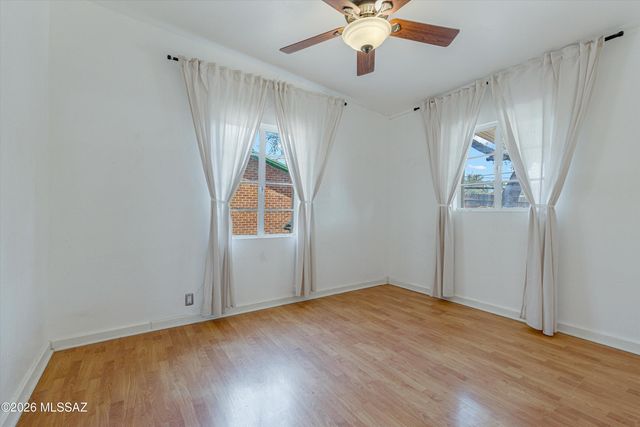 2532 N Fair Oaks Avenue, Tucson, AZ 85712