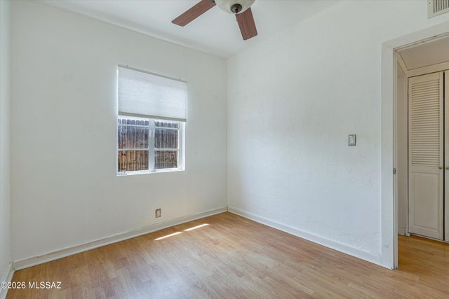 2532 N Fair Oaks Avenue, Tucson, AZ 85712