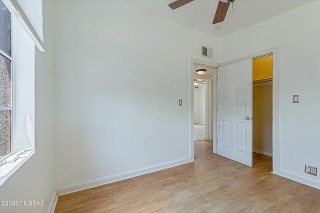 2532 N Fair Oaks Avenue, Tucson, AZ 85712