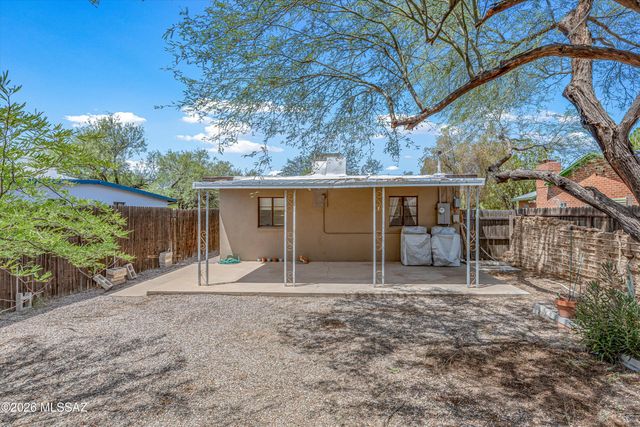 2532 N Fair Oaks Avenue, Tucson, AZ 85712
