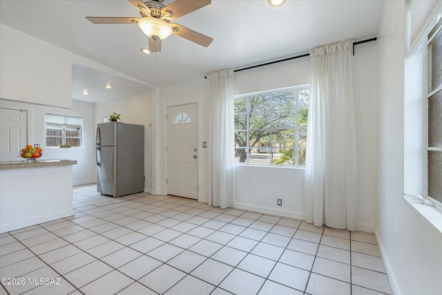 2532 N Fair Oaks Avenue, Tucson, AZ 85712