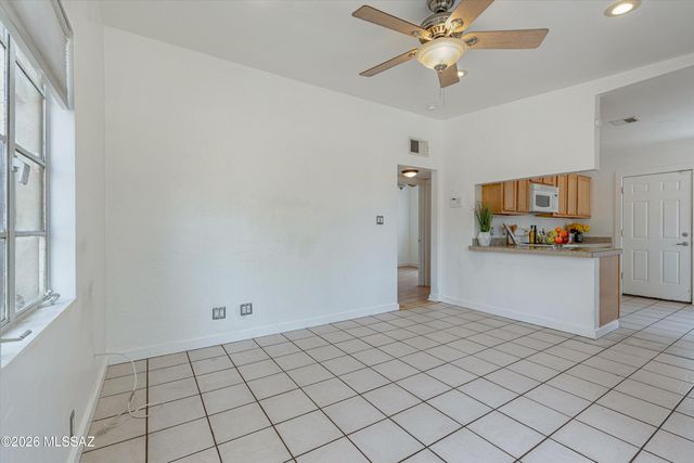 2532 N Fair Oaks Avenue, Tucson, AZ 85712