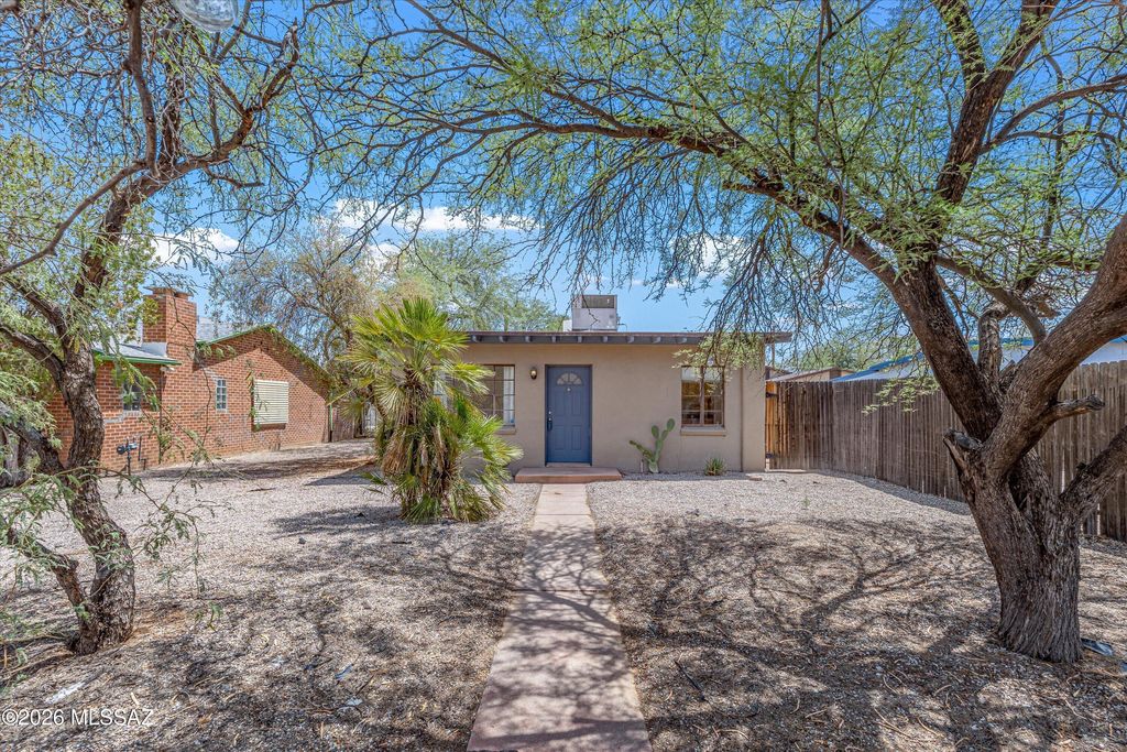 2532 N Fair Oaks Avenue, Tucson, AZ 85712