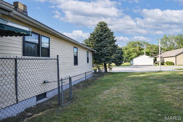 2708 Missouri Avenue, East St Louis, IL 62205