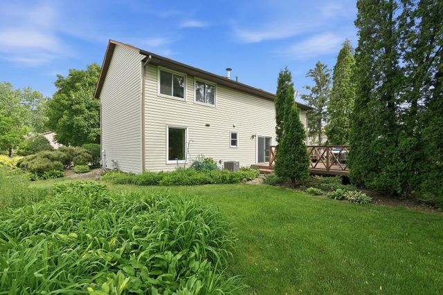 8527 Isle Avenue S, Cottage Grove, MN 55016