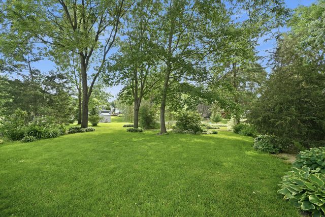 8527 Isle Avenue S, Cottage Grove, MN 55016