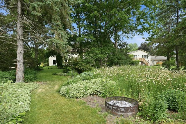 8527 Isle Avenue S, Cottage Grove, MN 55016