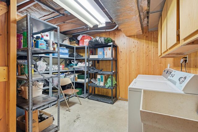 8527 Isle Avenue S, Cottage Grove, MN 55016