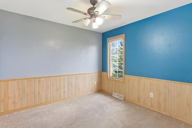 633 S Neumeyer LANE, Brillion, WI 54110