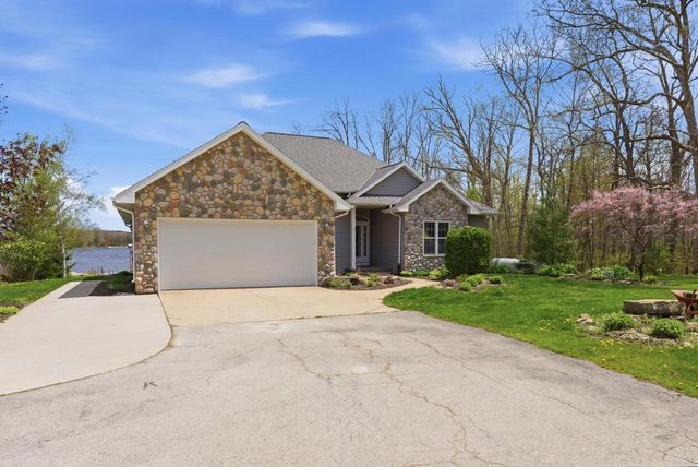 633 S Neumeyer LANE, Brillion, WI 54110