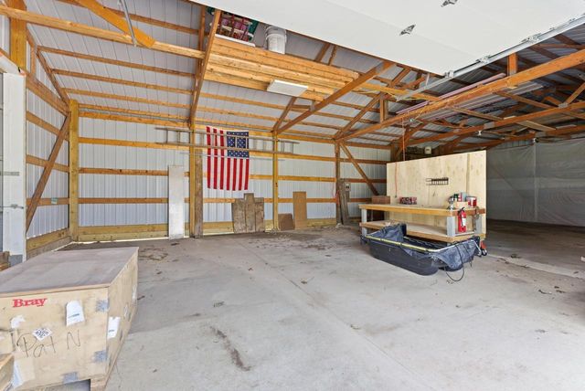 633 S Neumeyer LANE, Brillion, WI 54110