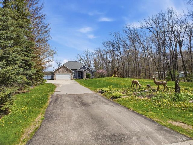633 S Neumeyer LANE, Brillion, WI 54110