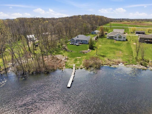 633 S Neumeyer LANE, Brillion, WI 54110
