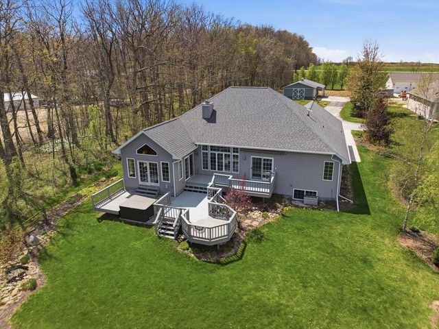 633 S Neumeyer LANE, Brillion, WI 54110