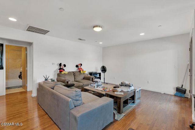 625 Niagara Street, Burbank, CA 91505