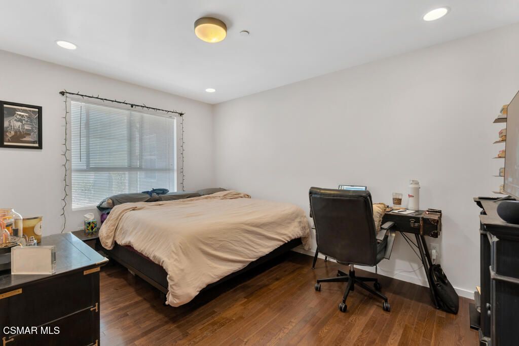 Image 33 of property listing at 625 Niagara Street, Burbank, CA 91505