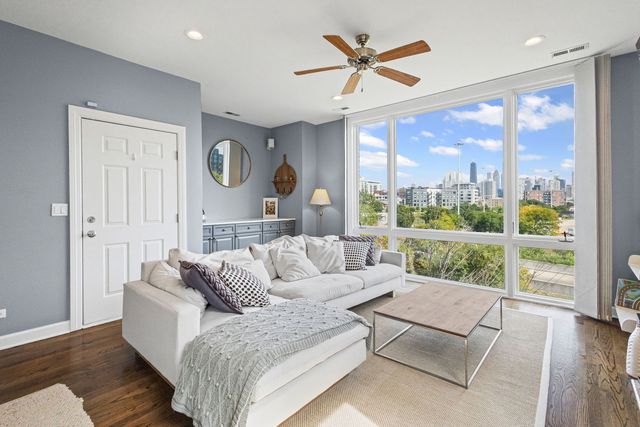 616 N MAY Street 3C, Chicago, IL 60642