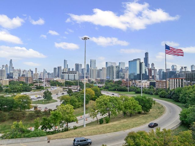 616 N MAY Street 3C, Chicago, IL 60642