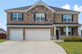 73 Eagles Perch Road, Loganville, GA 30052