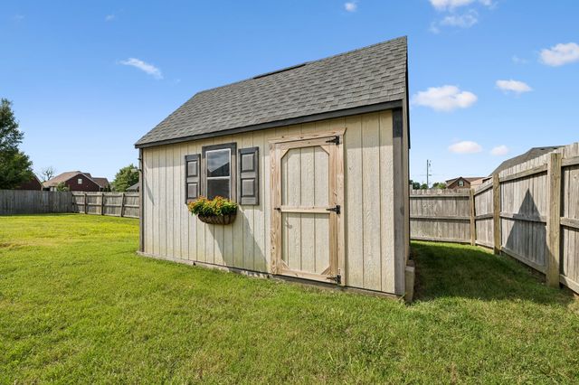 1951 Mural Ln, Murfreesboro, TN 37127