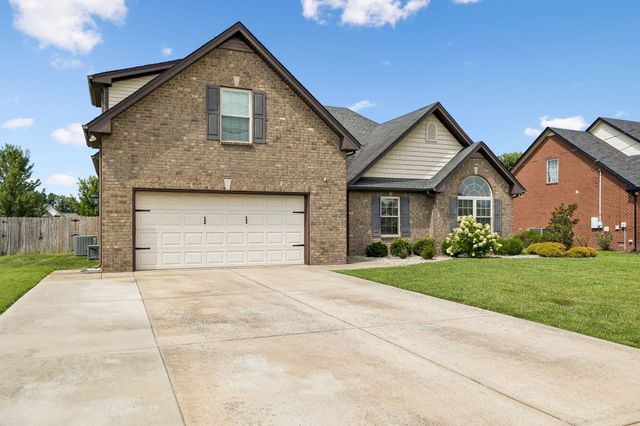 1951 Mural Ln, Murfreesboro, TN 37127
