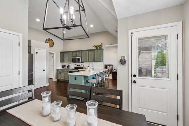 1951 Mural Ln, Murfreesboro, TN 37127