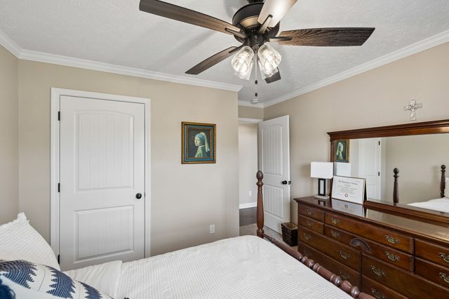 1951 Mural Ln, Murfreesboro, TN 37127