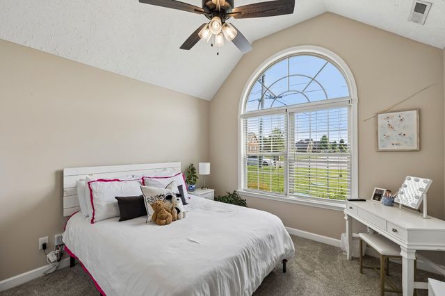 1951 Mural Ln, Murfreesboro, TN 37127