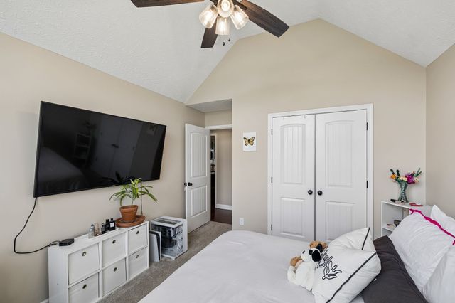 1951 Mural Ln, Murfreesboro, TN 37127