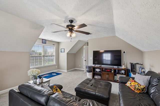 1951 Mural Ln, Murfreesboro, TN 37127