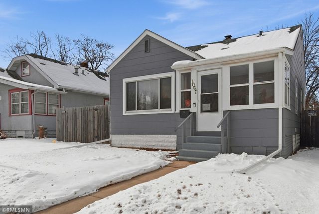 1067 Robert Street S, West Saint Paul, MN 55118