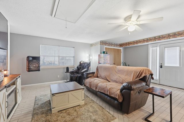 5355 Hoehn Road, Sanger, TX 76266