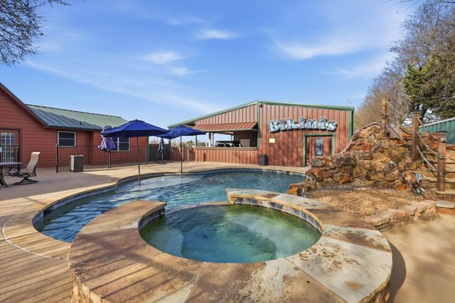 5355 Hoehn Road, Sanger, TX 76266