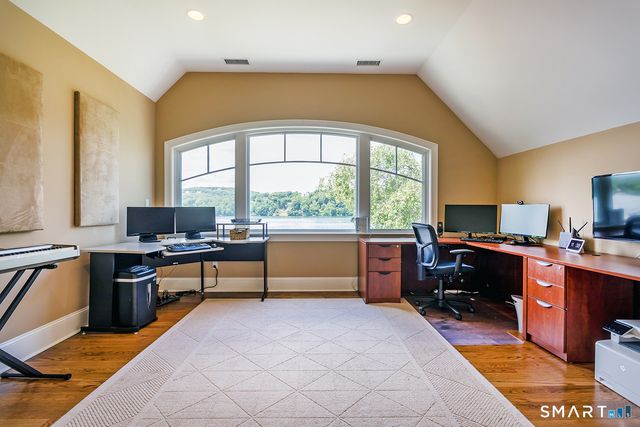 164 North Lake Shore Drive, Brookfield, CT 06804