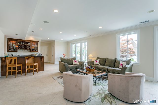 164 North Lake Shore Drive, Brookfield, CT 06804