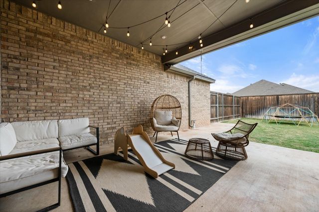 601 Buckingham Avenue, Wolfforth, TX 79382