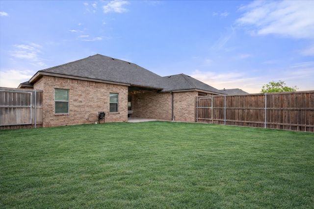 601 Buckingham Avenue, Wolfforth, TX 79382