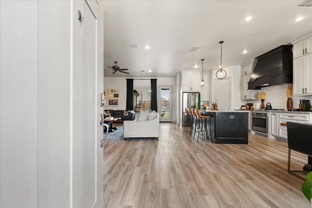 601 Buckingham Avenue, Wolfforth, TX 79382