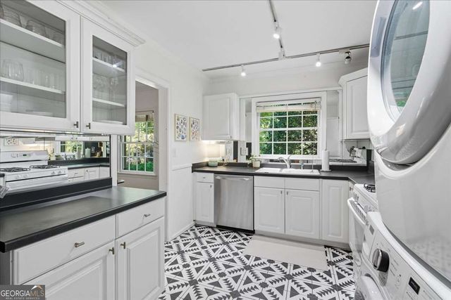 1407 Merry Lane NE, Atlanta, GA 30329